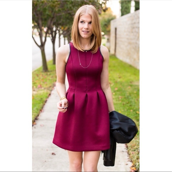 Club Monaco Susie Neoprene Pleated Dress 00 - Picture 1 of 10